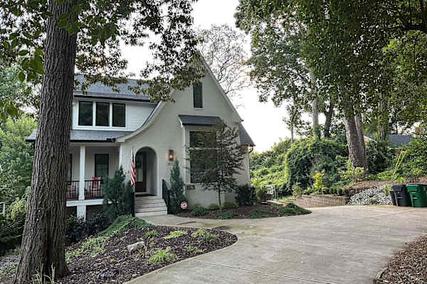 House sit in Charlotte, NC, US