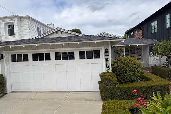 House sit in Los Angeles, CA, US