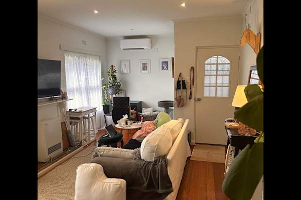 House sit in Melbourne, VIC, Australia
