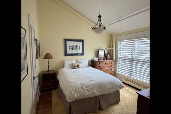 House sit in Charlottetown, PE, Canada