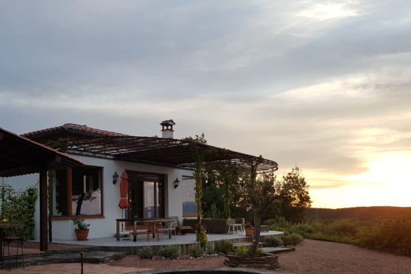 House sit in Oms, France