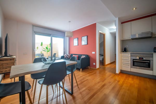 House sit in Barcelona, Spain