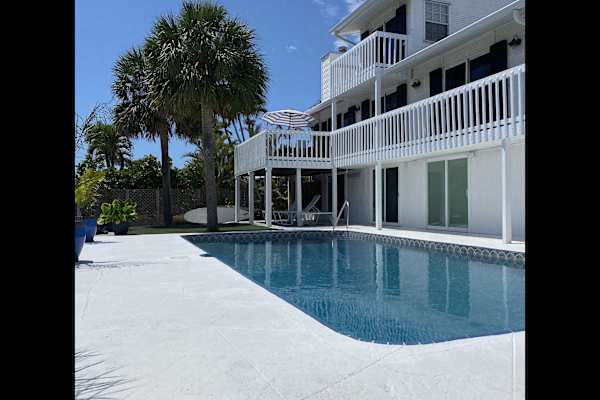 House sit in Fort Myers, FL, US