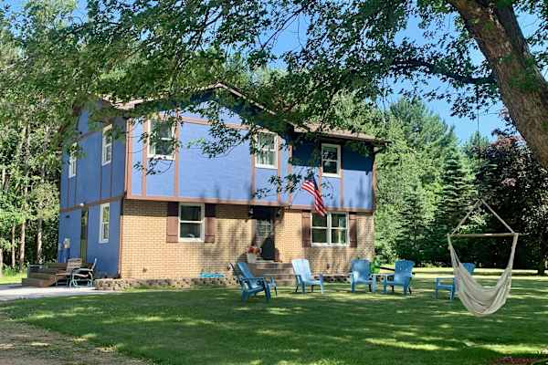 House sit in Hudson, WI, US