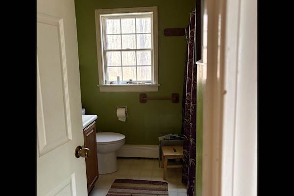 House sit in Hinesburg, VT, US