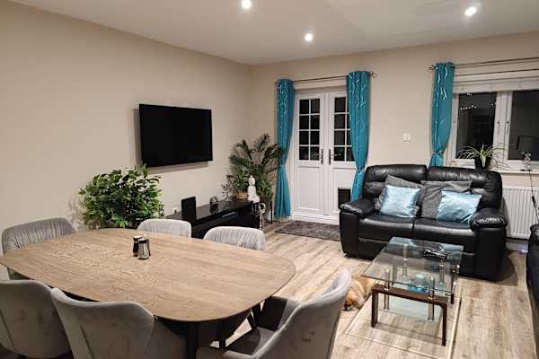 House sit in Epsom, United Kingdom