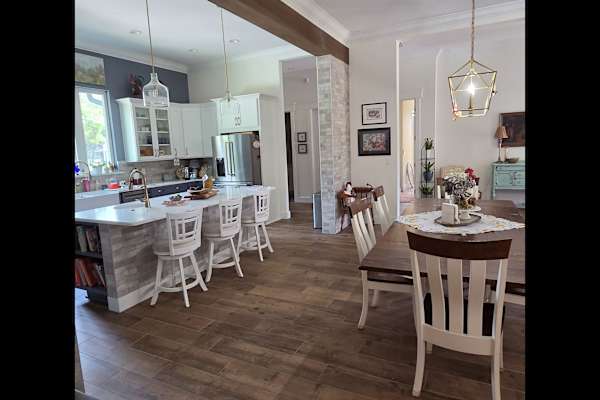 House sit in Brooksville, FL, US