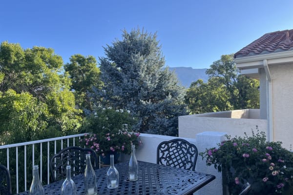 House sit in Albuquerque, NM, US
