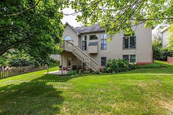 House sit in Lexington, KY, US