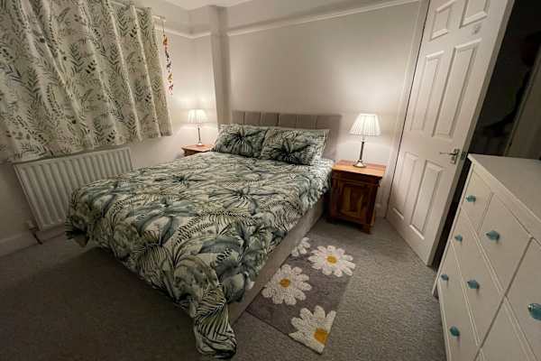 House sit in Crowborough, United Kingdom