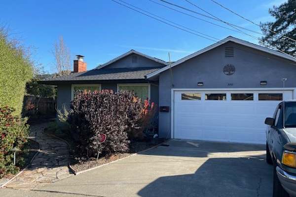 House sit in Pinole, CA, US