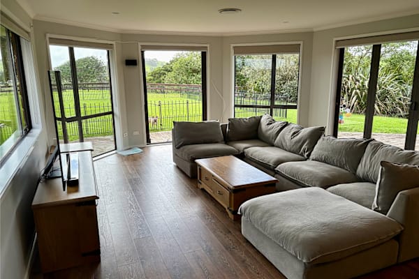House sit in Wellsford, New Zealand