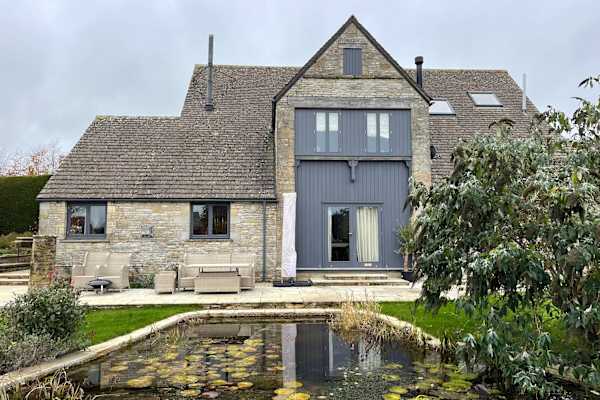 House sit in Chedworth, United Kingdom