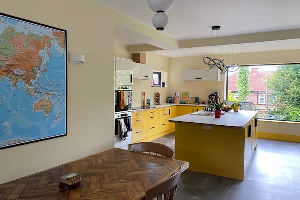 House sit in Altrincham, United Kingdom