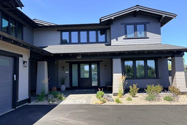 House sit in Bend, OR, US