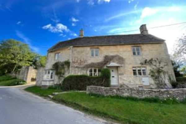 House sit in Burford, United Kingdom