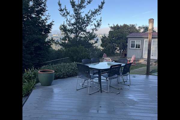 House sit in Oakland, CA, US