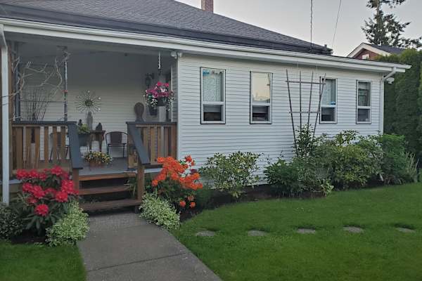 House sit in Courtenay, BC, Canada