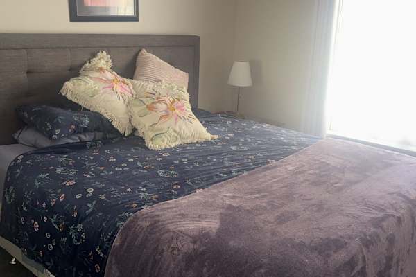 House sit in Bedfordale, WA, Australia