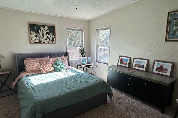 House sit in Glorieta, NM, US