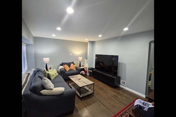 House sit in Maywood, NJ, US