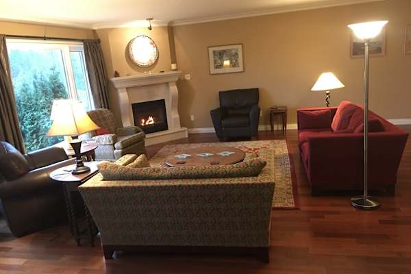 House sit in North Vancouver, BC, Canada