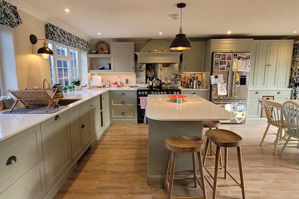 House sit in Hungerford, United Kingdom