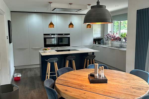 House sit in Great Shefford, United Kingdom