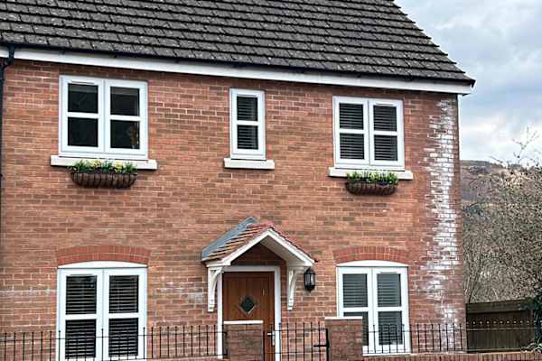 House sit in Swansea, United Kingdom