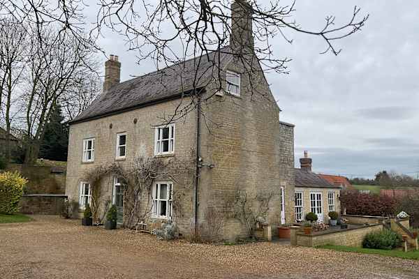 House sit in Stainby, United Kingdom