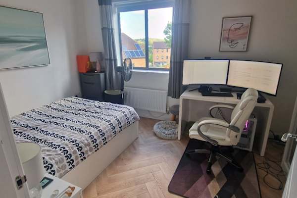 House sit in Coulsdon, United Kingdom