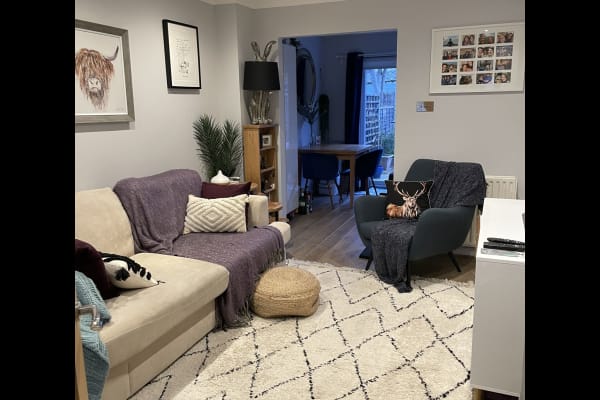 House sit in Godalming, United Kingdom