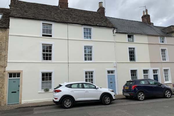 House sit in Cirencester, United Kingdom