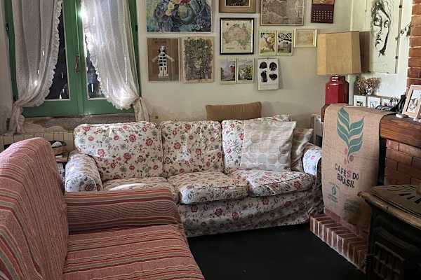 House sit in Castiglione di Sicilia, Italy