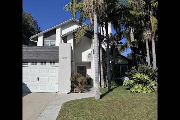 House sit in Encinitas, CA, US