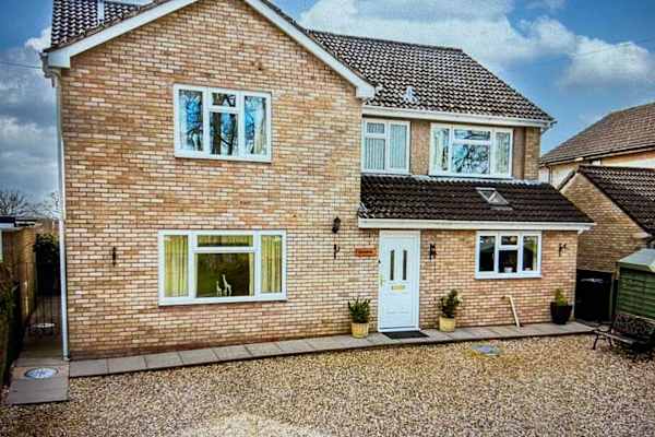 House sit in Coleford, United Kingdom