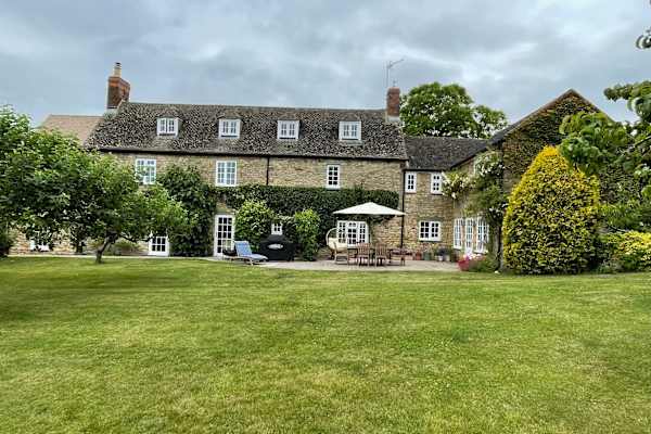 House sit in Bicester, United Kingdom