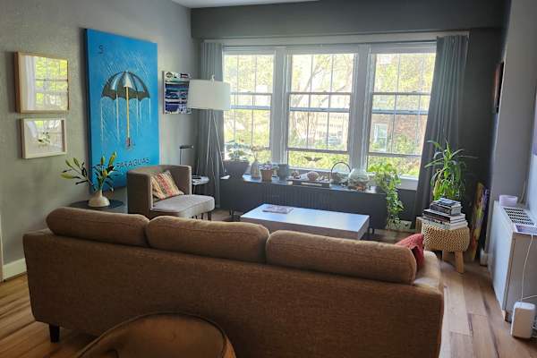 House sit in Washington, D.C., Washington, D.C., US
