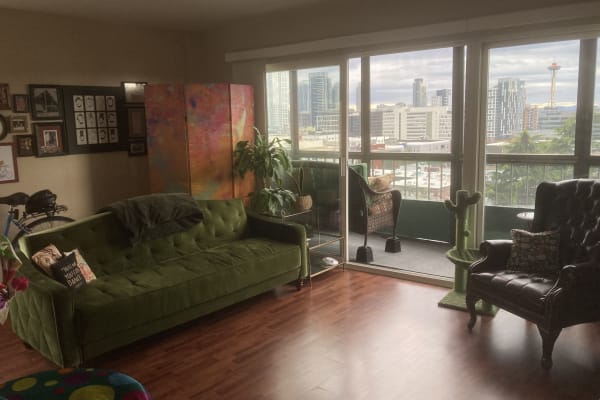 House sit in Seattle, WA, US