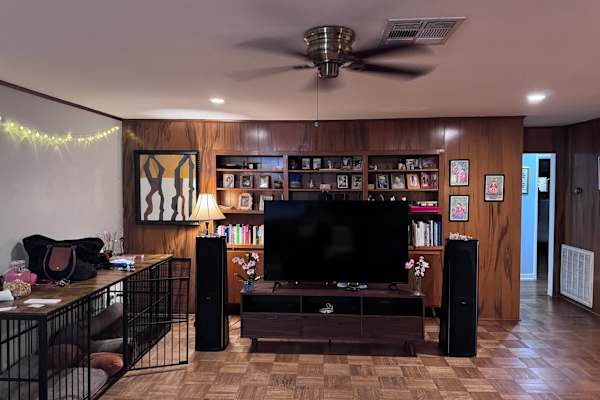 House sit in Houston, TX, US
