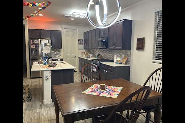 House sit in Phoenix, AZ, US