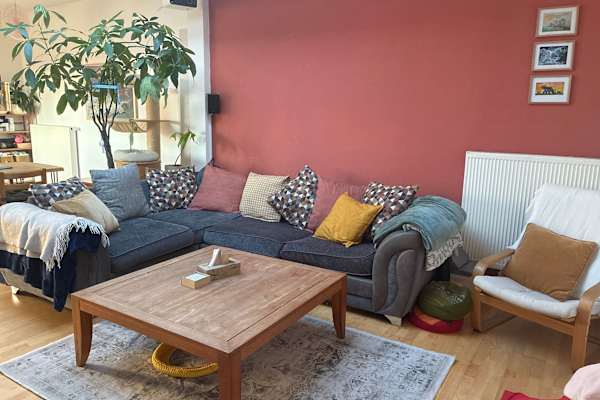 House sit in Berlin, Germany