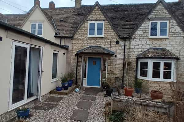 House sit in Nailsworth, United Kingdom