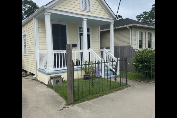 House sit in New Orleans, LA, US