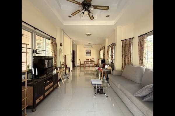 House sit in Chiang Mai, Thailand