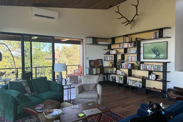 House sit in Bend, OR, US