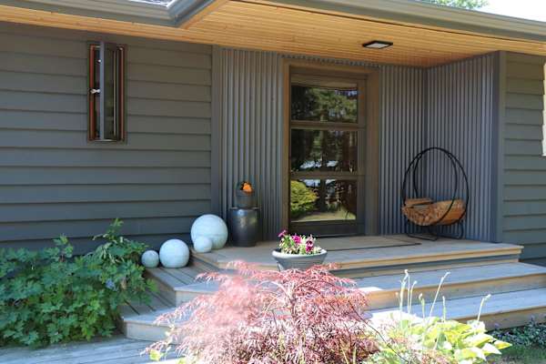 House sit in Salmon Arm, BC, Canada