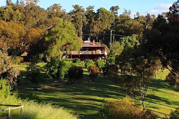 House sit in South Kalamunda, WA, Australia