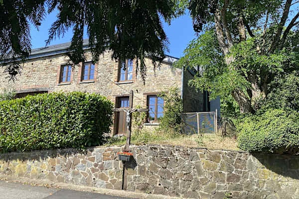 House sit in Nassogne, Belgium