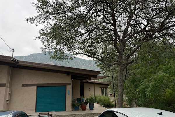 House sit in Three Rivers, CA, US